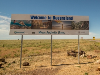 Welcome to Queensland sign