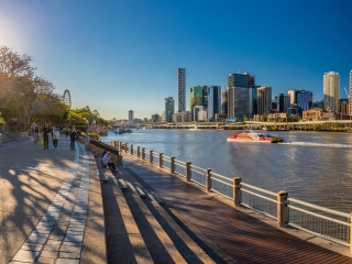 Panoramic view of Brisbane from South Bank over the river. 
