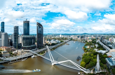 Image looking along Brisbane river with the CBD city buildings